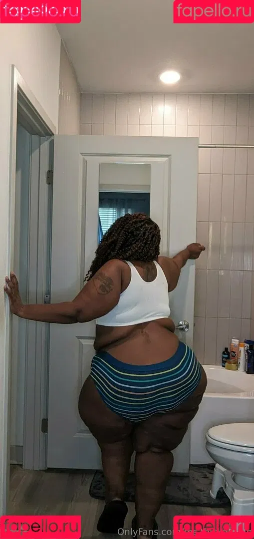 ms.thickerthan Onlyfans Photo Gallery 