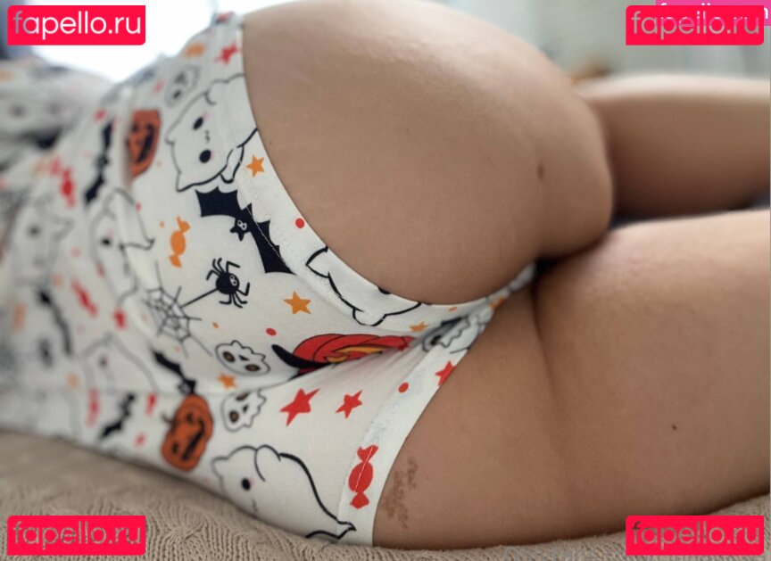 Cinnanicos Nude Onlyfans Photo 6