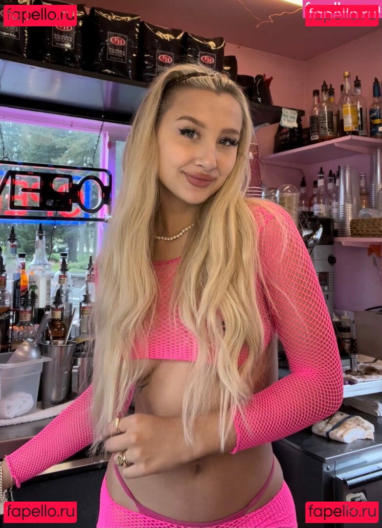 bikinibarista Nude Onlyfans Photo 10
