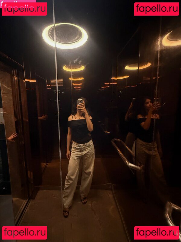 Niharika Nude Onlyfans Photo 34
