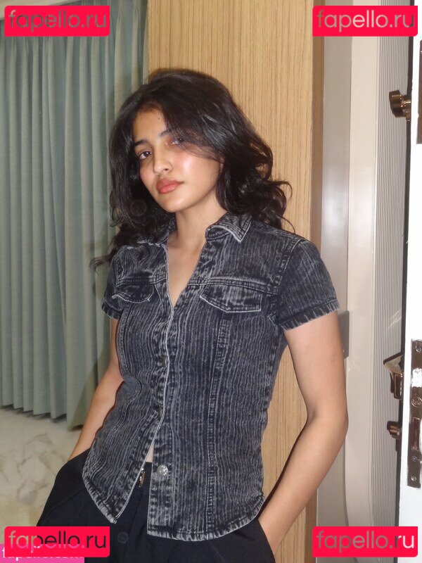 Niharika Nude Onlyfans Photo 33