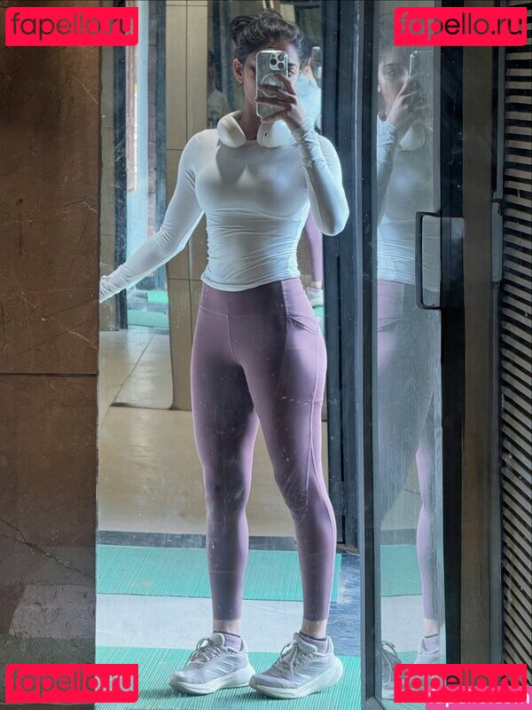 Niharika Nude Onlyfans Photo 29