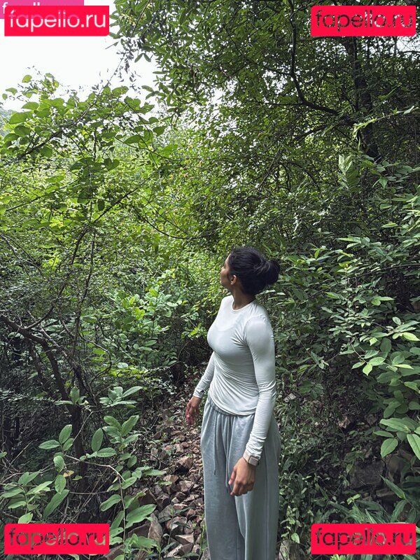 Niharika Nude Onlyfans Photo 6