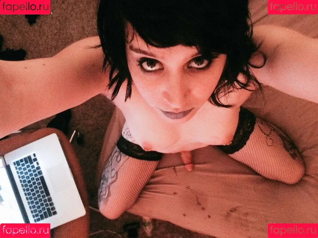 Adi Lockheart Onlyfans Photo Gallery 