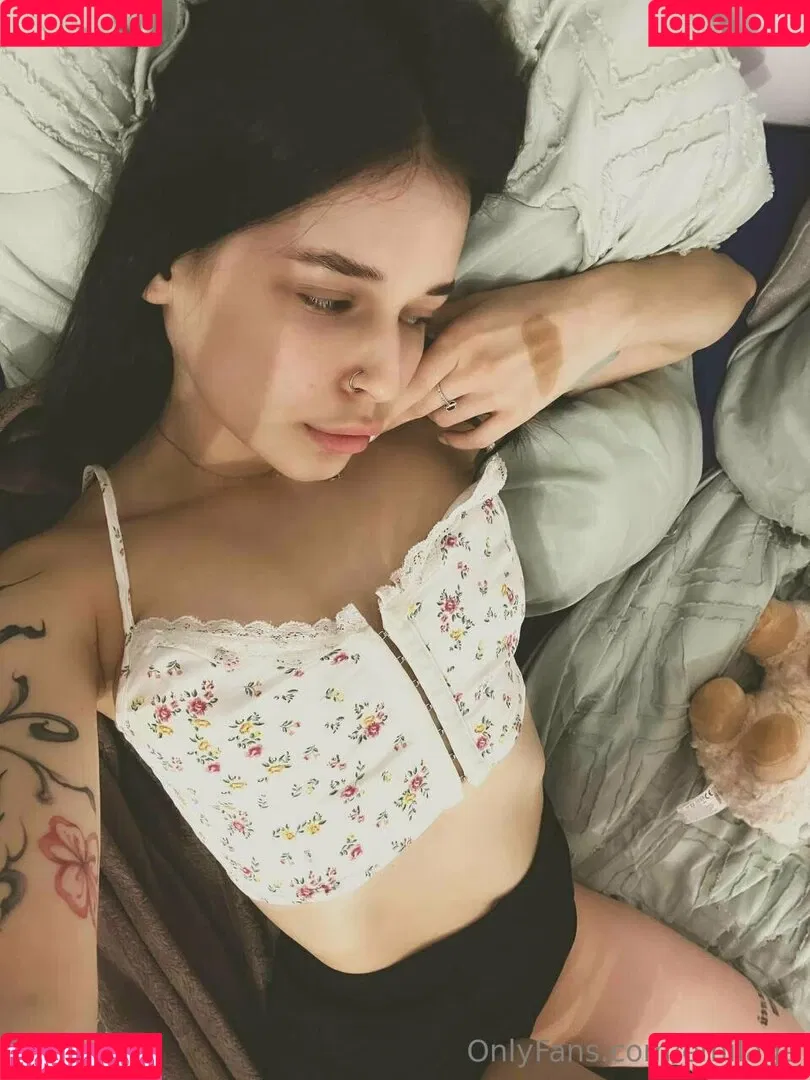 emilage Onlyfans Photo Gallery 