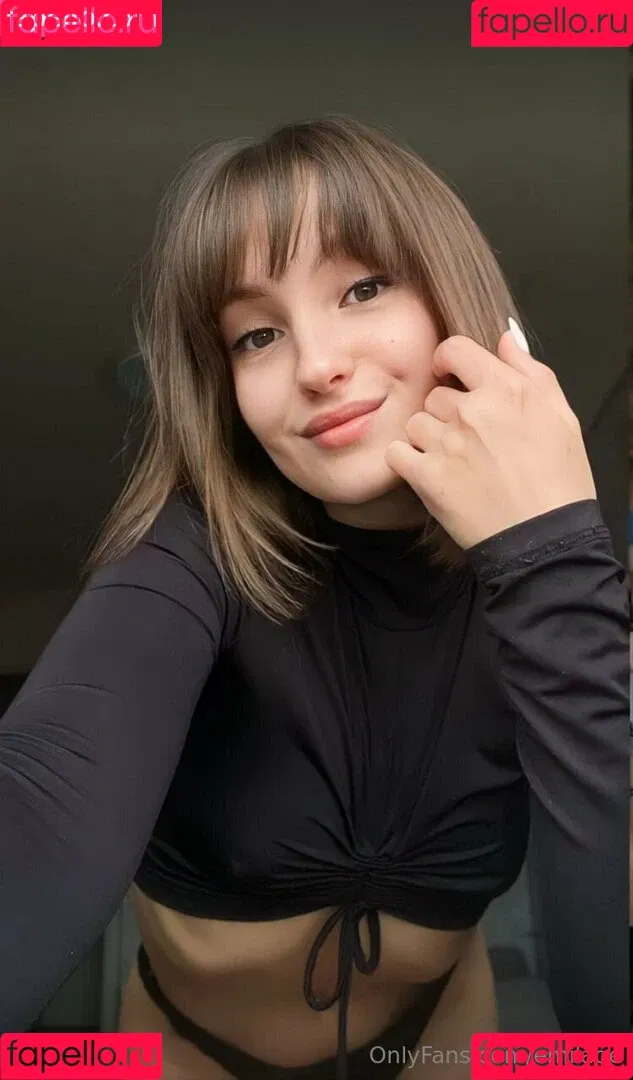 emilage Onlyfans Photo Gallery 