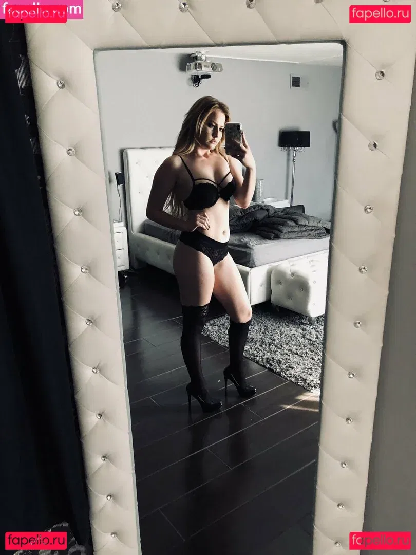 Britney Light Onlyfans Photo Gallery 