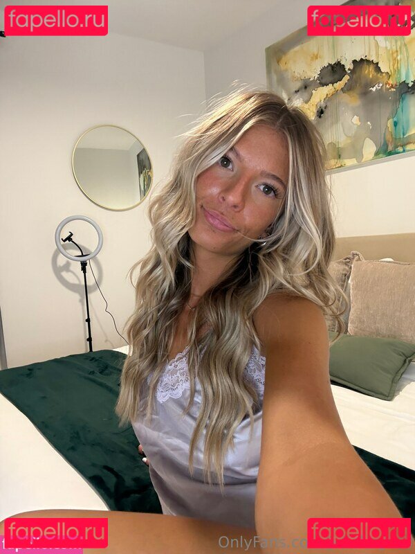 Juliehayess Nude Onlyfans Photo 9