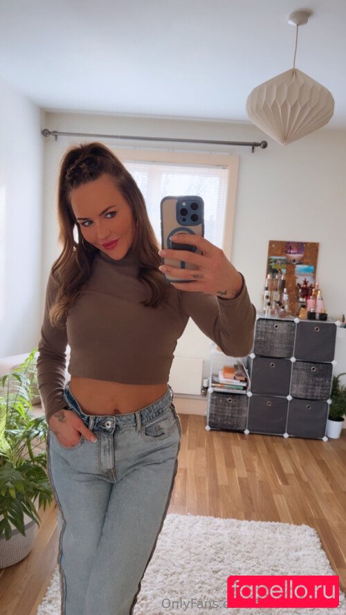 Sadie Gibbs Nude Onlyfans Photo 41