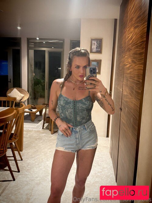 Sadie Gibbs Nude Onlyfans Photo 33