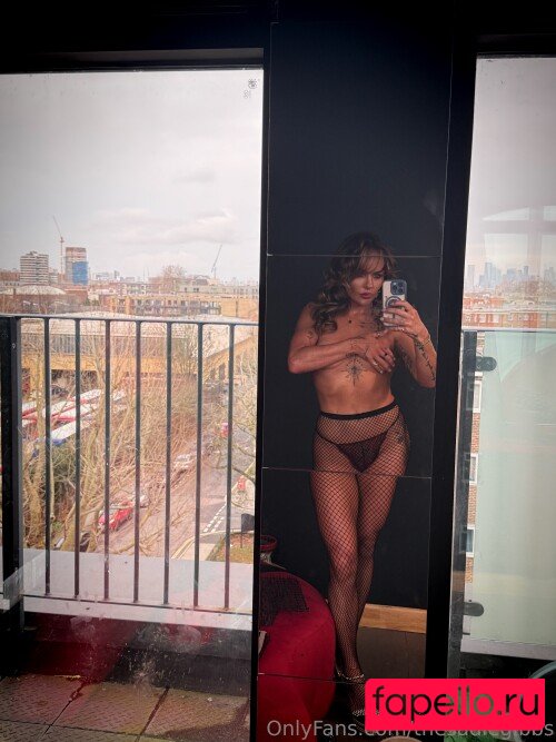 Sadie Gibbs Nude Onlyfans Photo 16