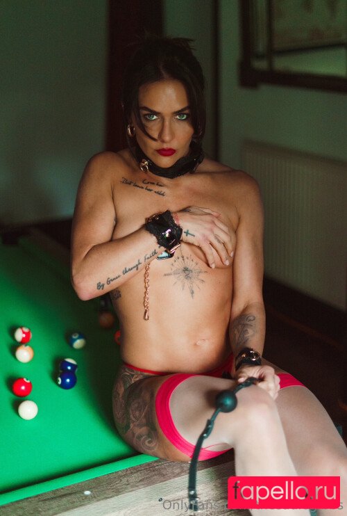 Sadie Gibbs Nude Onlyfans Photo 11