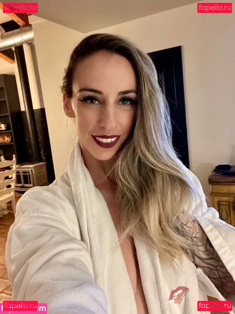 marsfoxxx Onlyfans Photo Gallery 