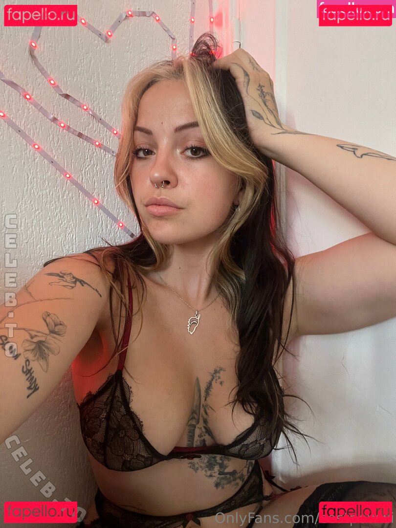 POWWI Nude Onlyfans Photo 4