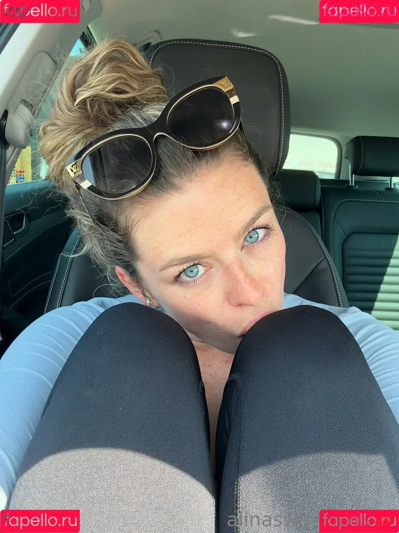 linaliciouss Onlyfans Photo Gallery 
