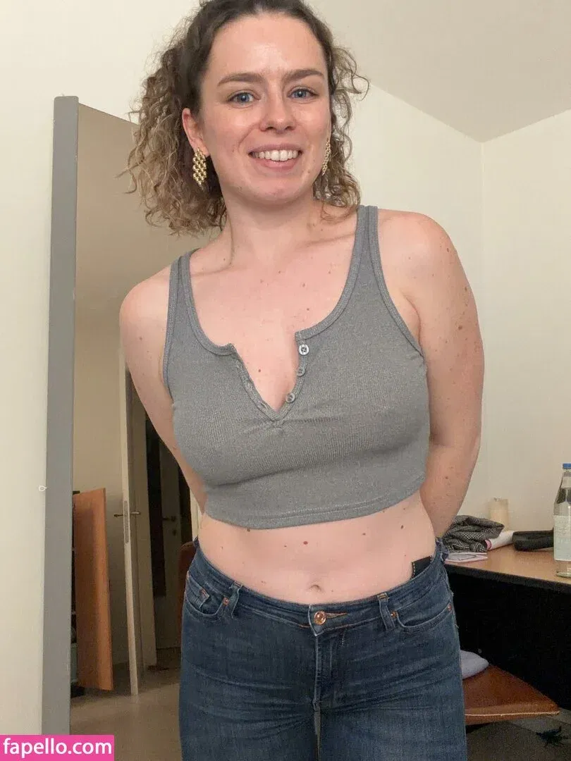 linaliciouss Onlyfans Photo Gallery 