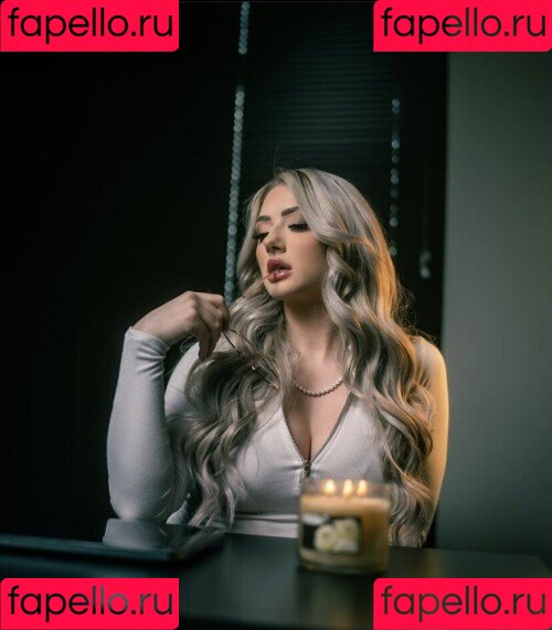 Miranda Cohen Onlyfans Photo Gallery 