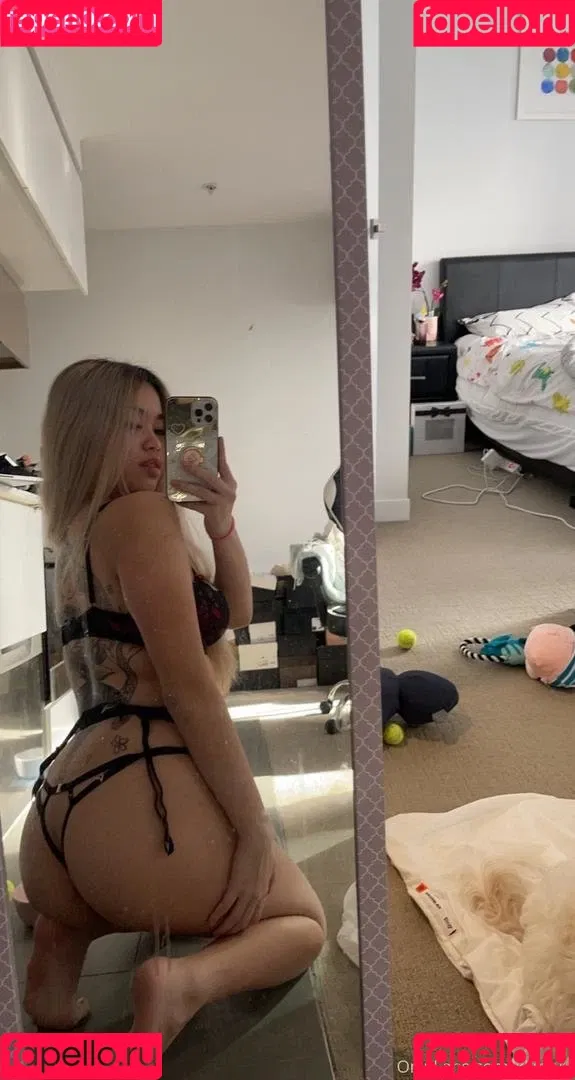 kkimvu Onlyfans Photo Gallery 