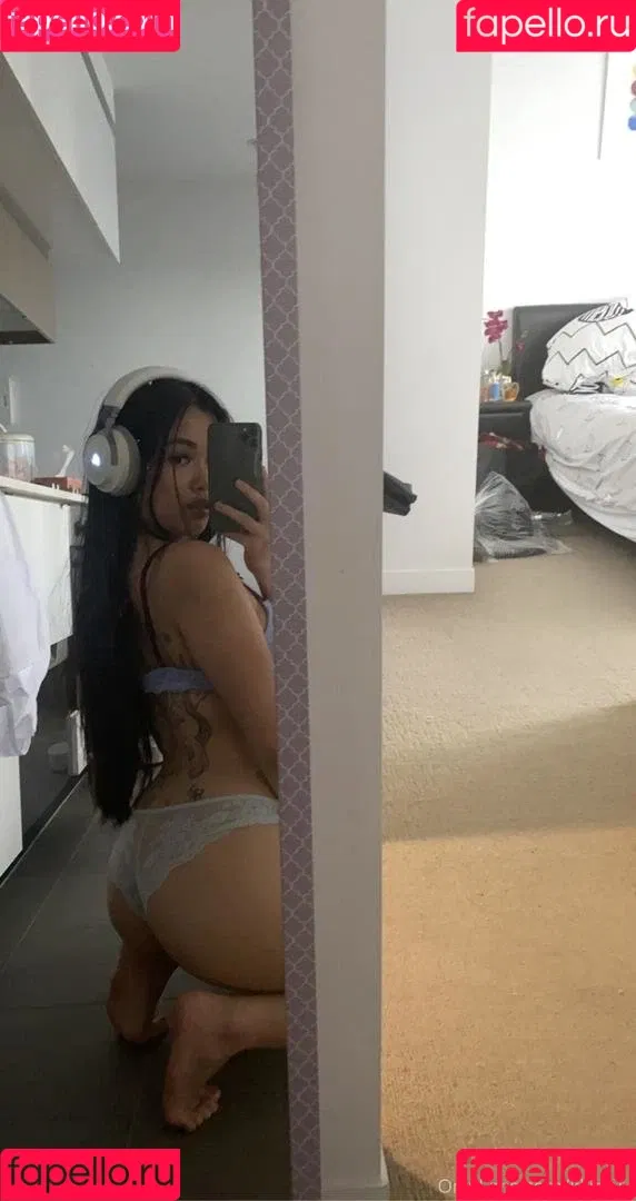 kkimvu Onlyfans Photo Gallery 