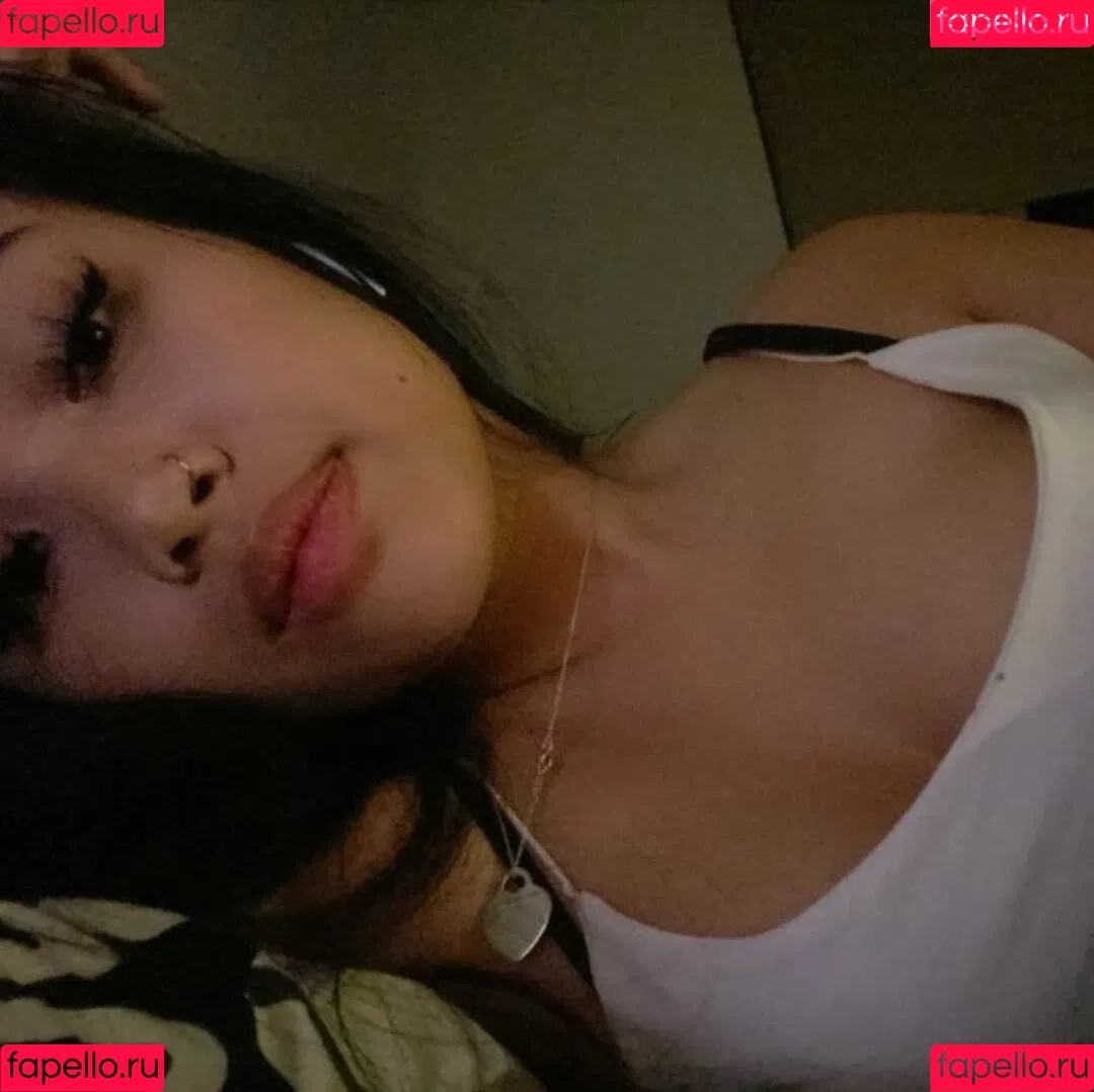 kkimvu Onlyfans Photo Gallery 