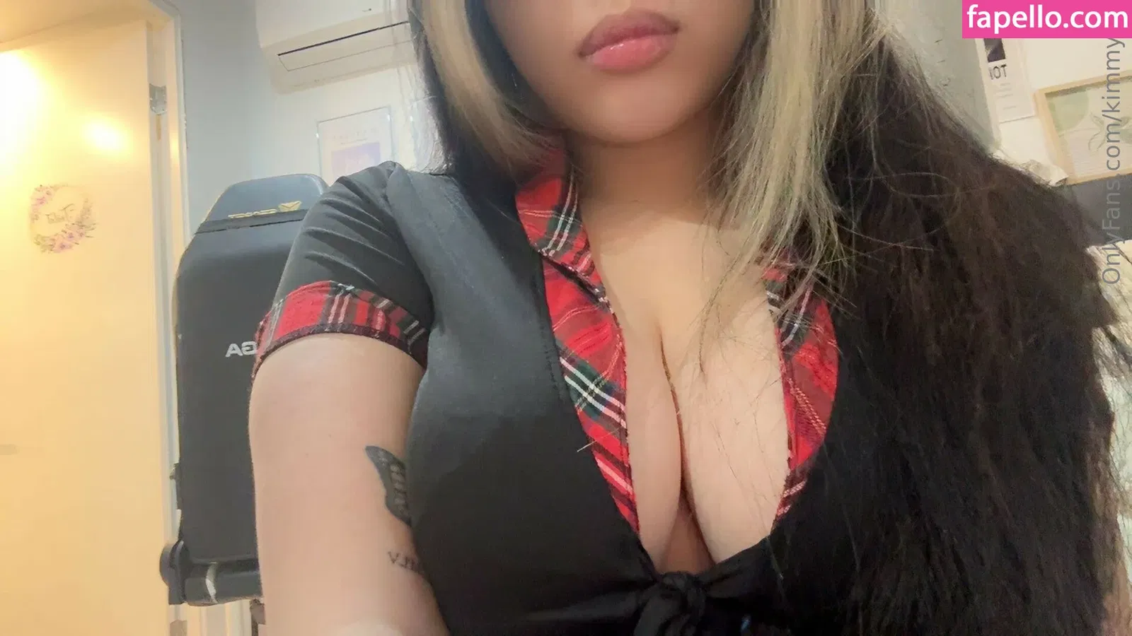 kkimvu Onlyfans Photo Gallery 