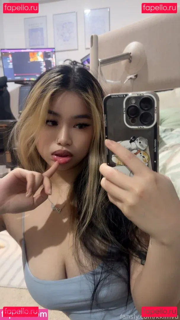 kkimvu Onlyfans Photo Gallery 