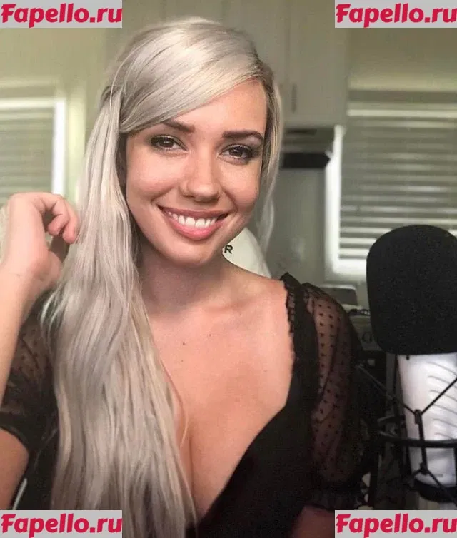 Alanah Pearce Onlyfans Photo Gallery 
