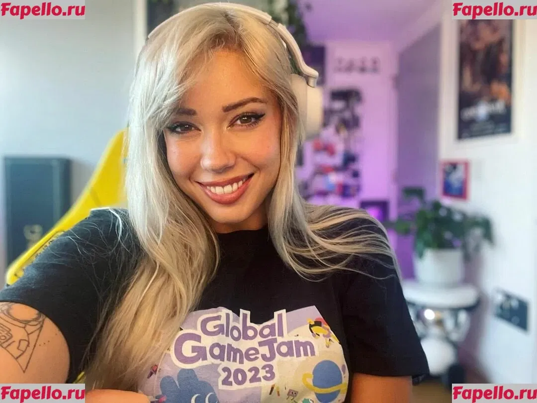 Alanah Pearce Onlyfans Photo Gallery 