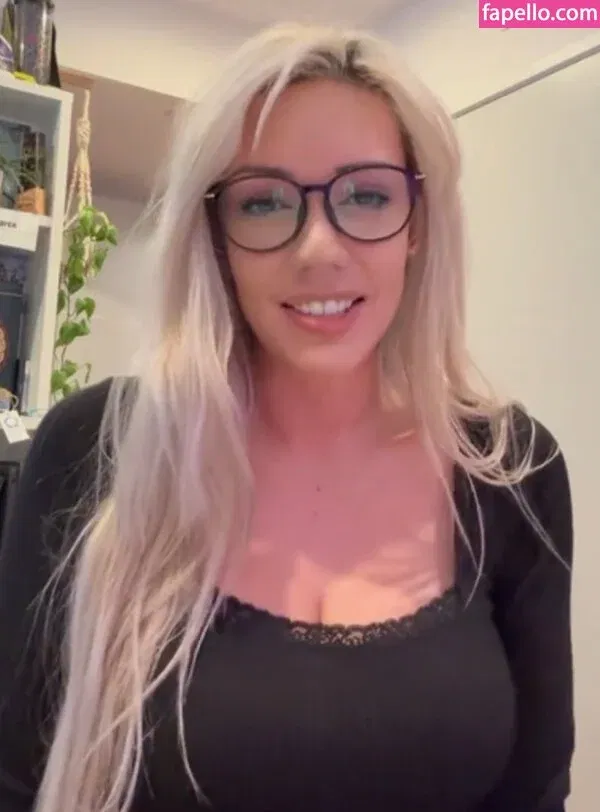 Alanah Pearce Onlyfans Photo Gallery 