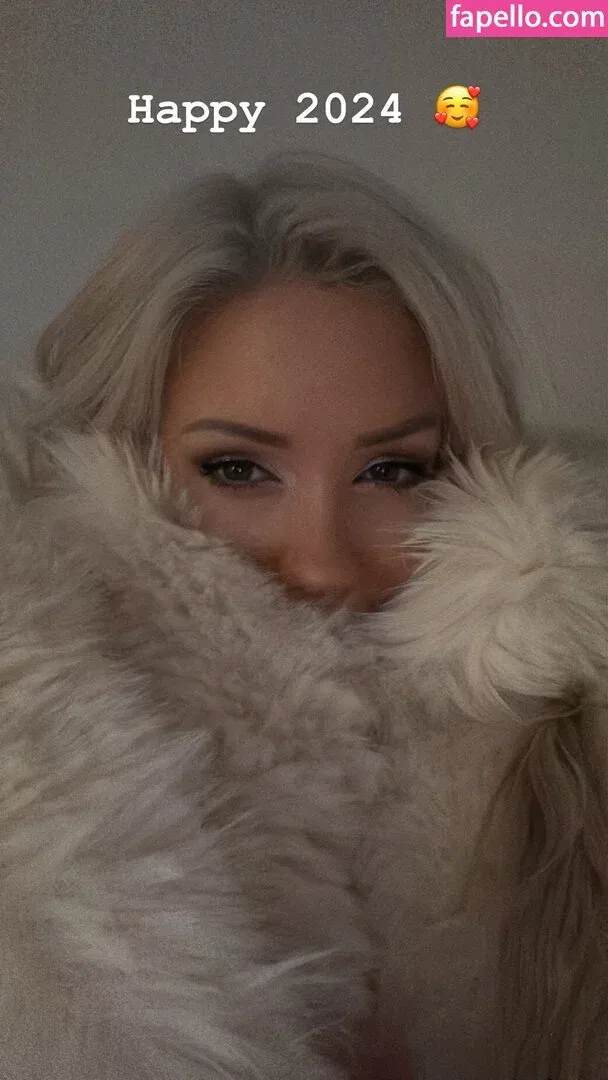 Alanah Pearce Onlyfans Photo Gallery 