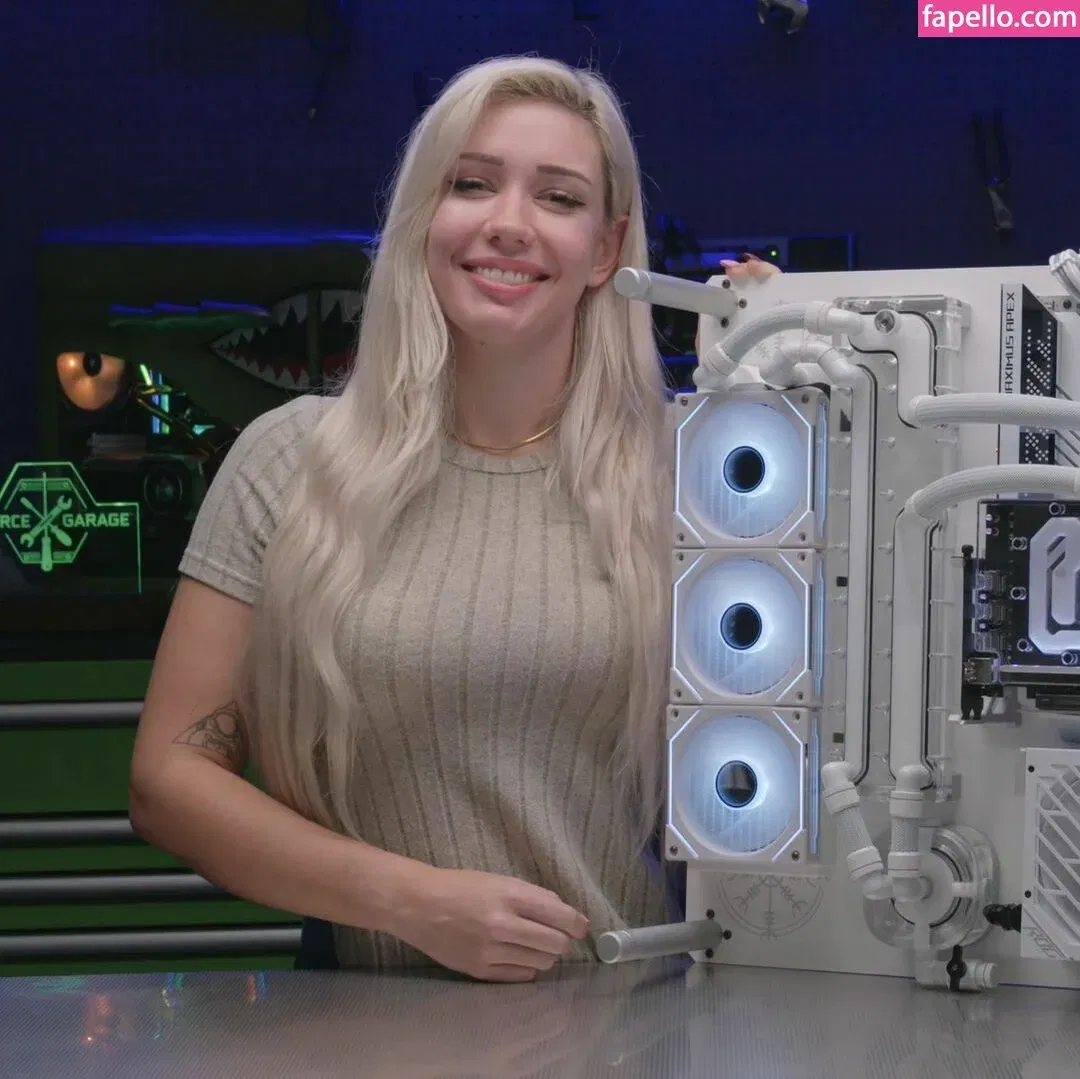 Alanah Pearce Onlyfans Photo Gallery 