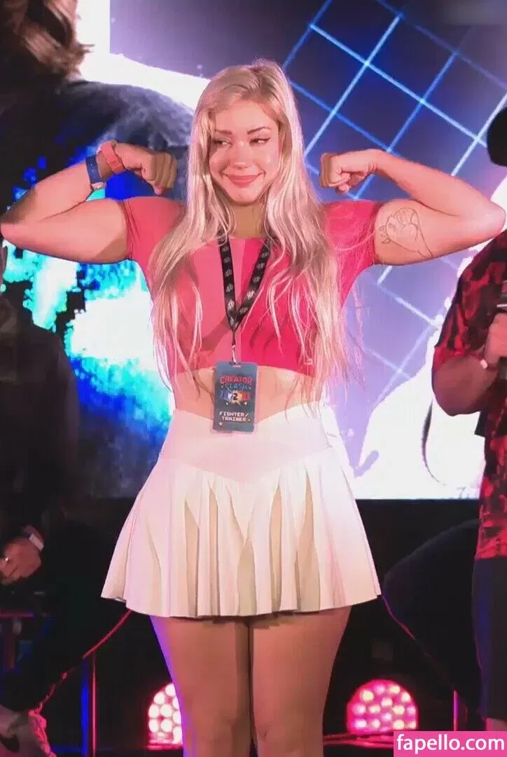 Alanah Pearce Onlyfans Photo Gallery 