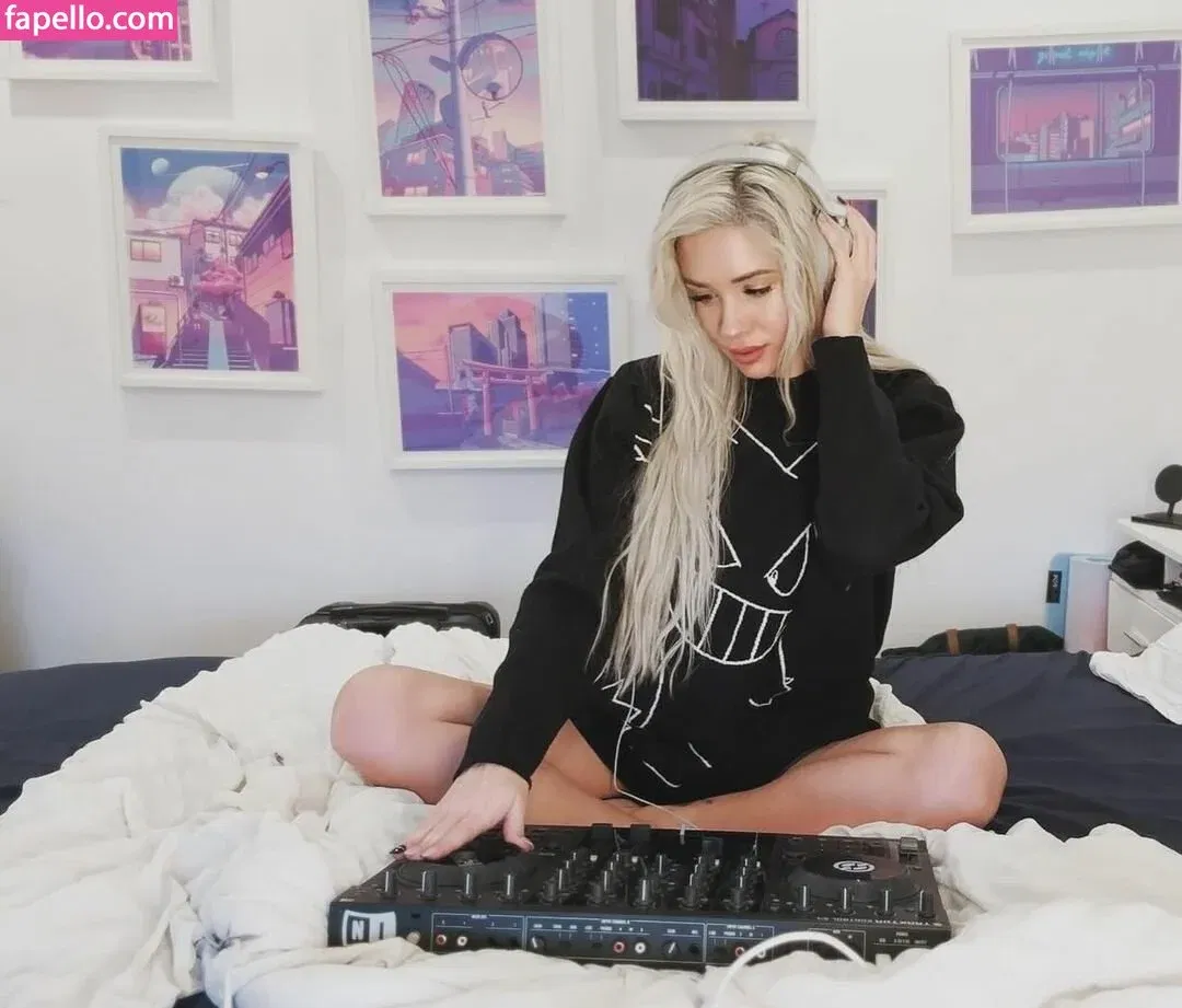 Alanah Pearce Onlyfans Photo Gallery 