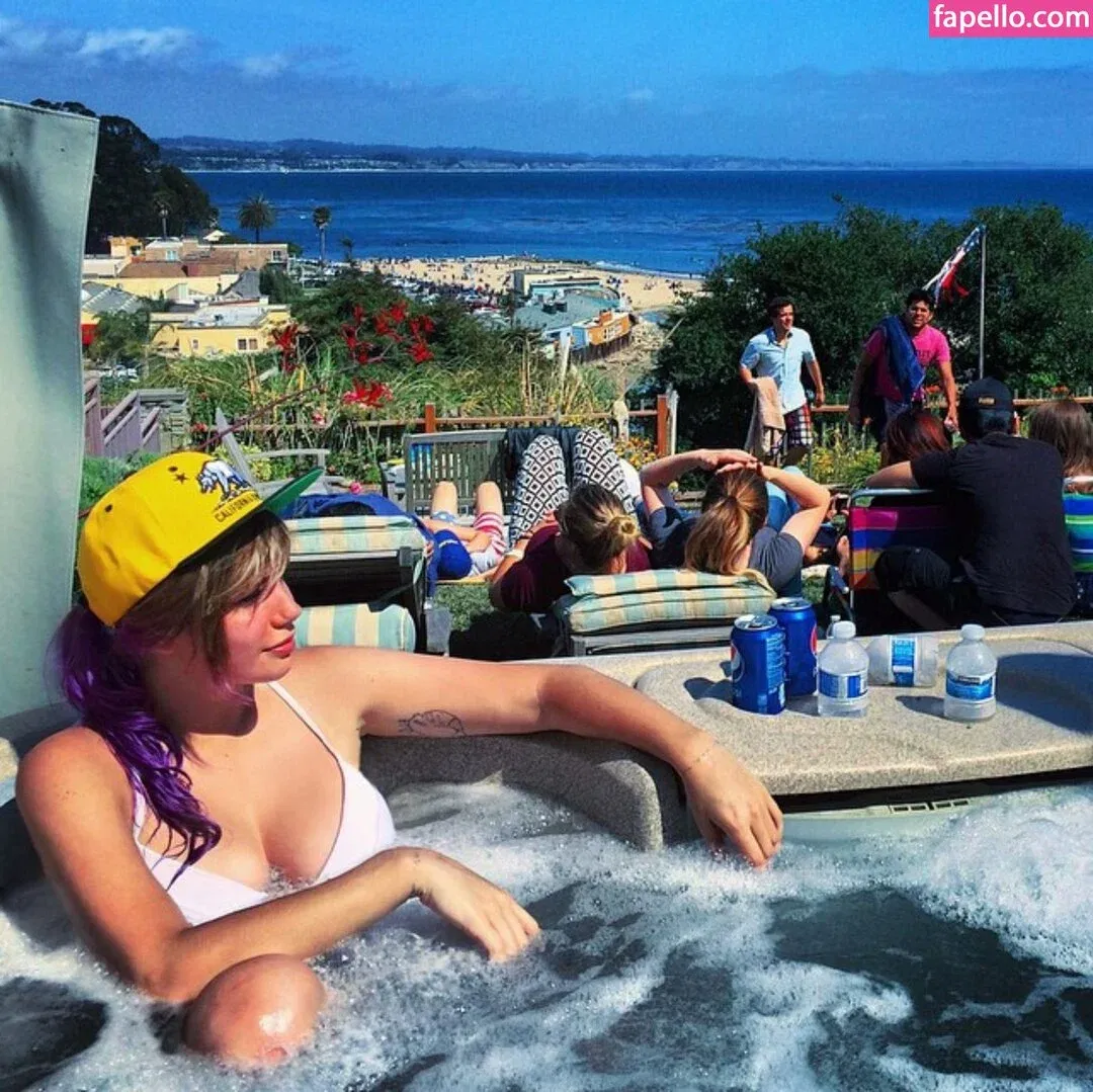 Alanah Pearce Onlyfans Photo Gallery 