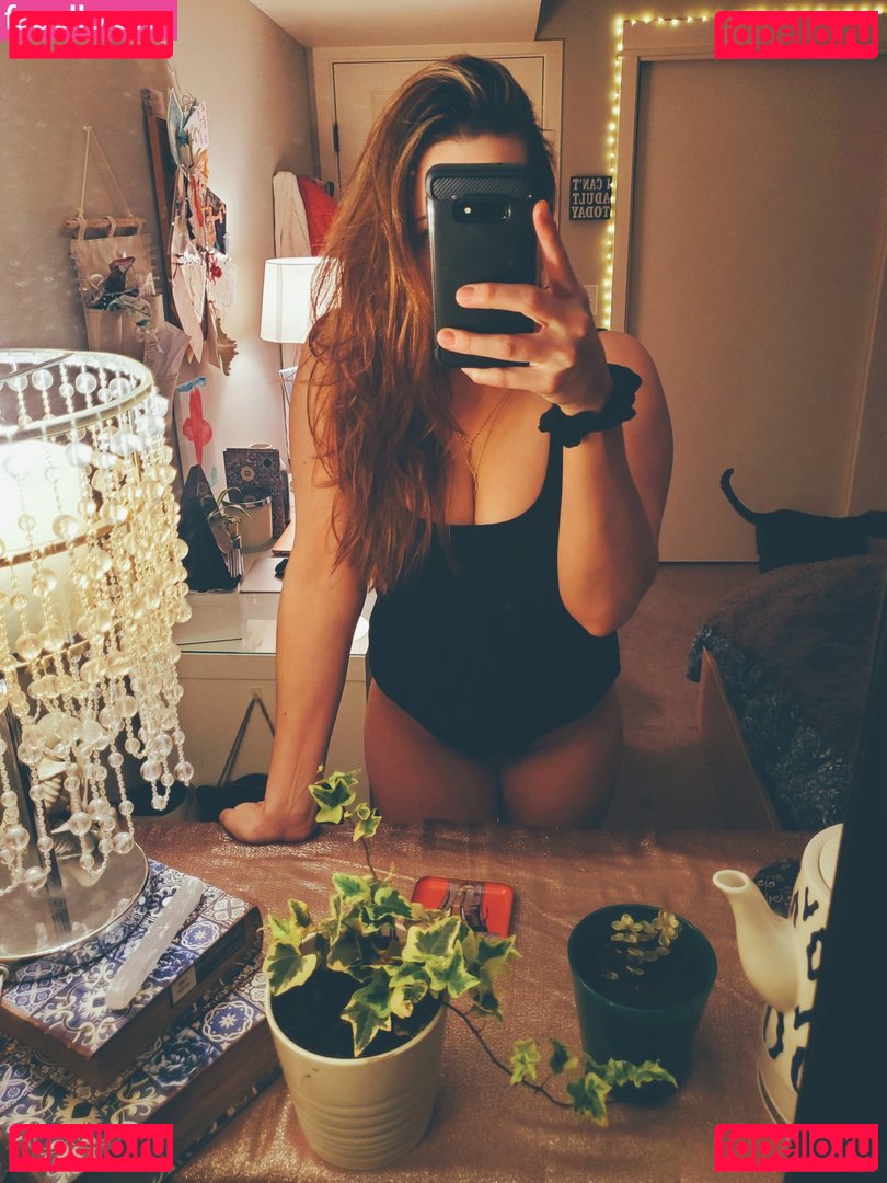 Junescleavage Nude Onlyfans Photo 31