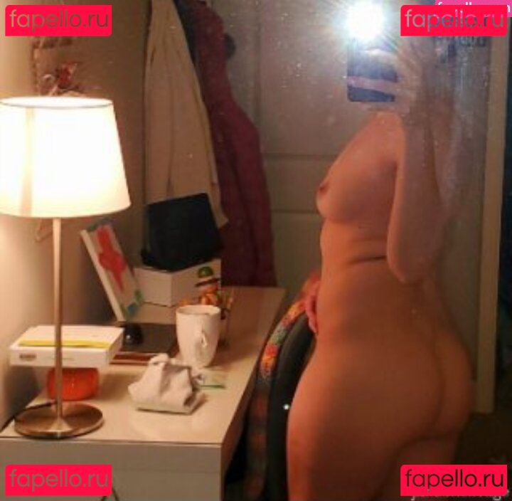 Junescleavage Nude Onlyfans Photo 20