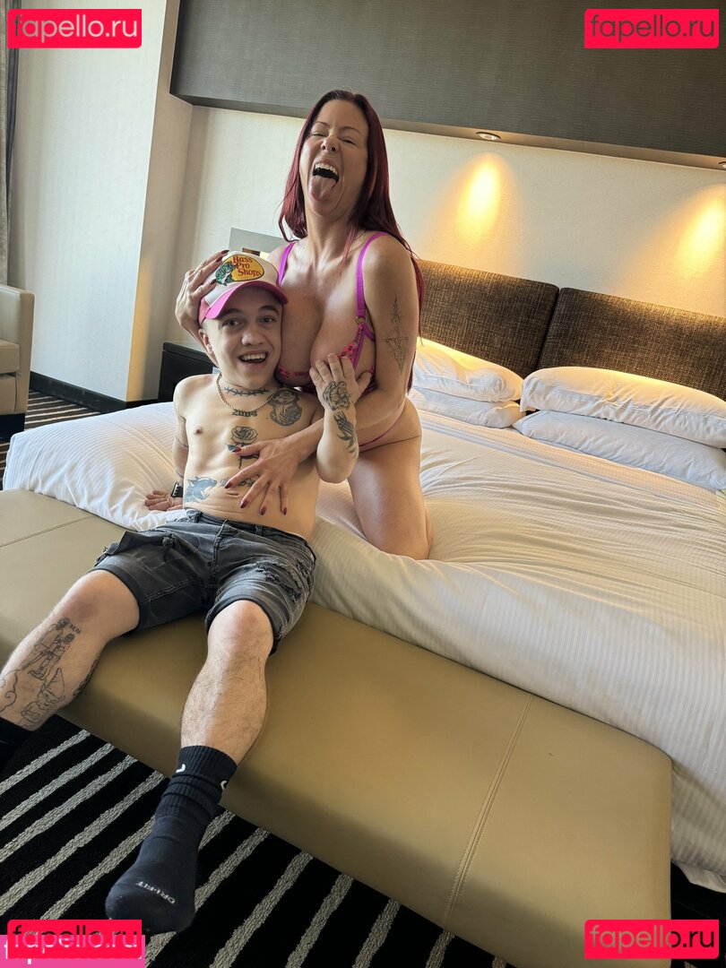 Tiny Smallz Nude Onlyfans Photo 21