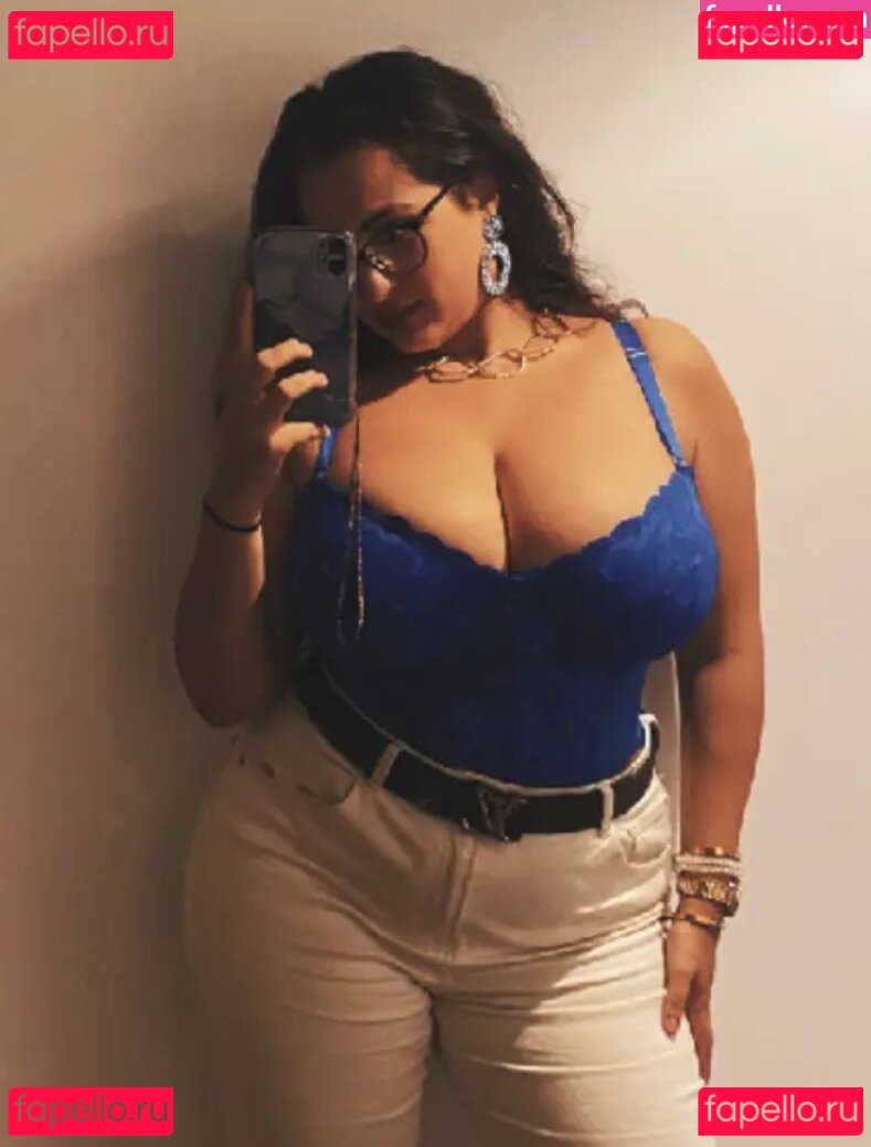 Lili M Nude Onlyfans Photo 24