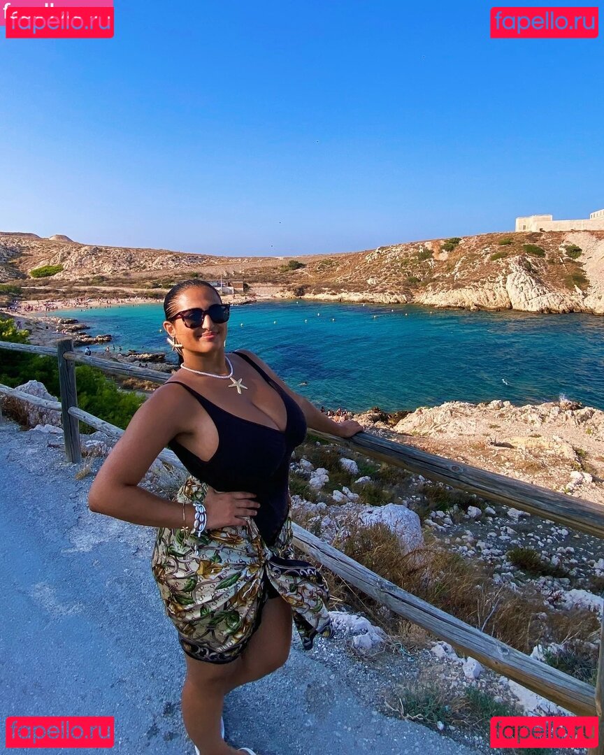 Lili M Nude Onlyfans Photo 22
