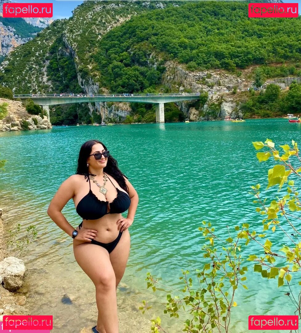 Lili M Nude Onlyfans Photo 17