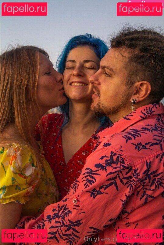 Polyamory Nude Onlyfans Photo 6