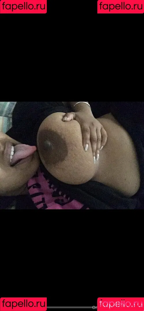 billiondollarboobs Onlyfans Photo Gallery 