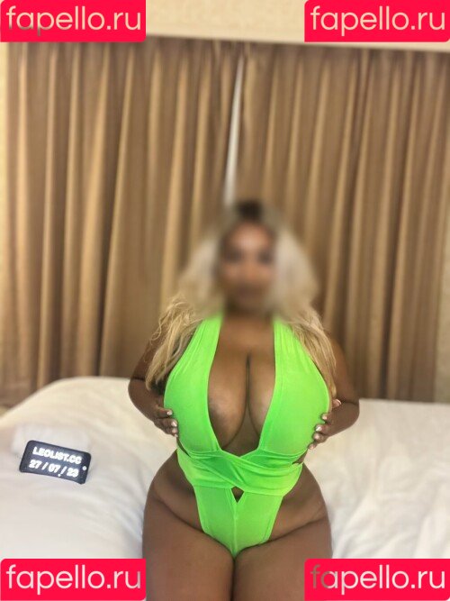 billiondollarboobs Onlyfans Photo Gallery 