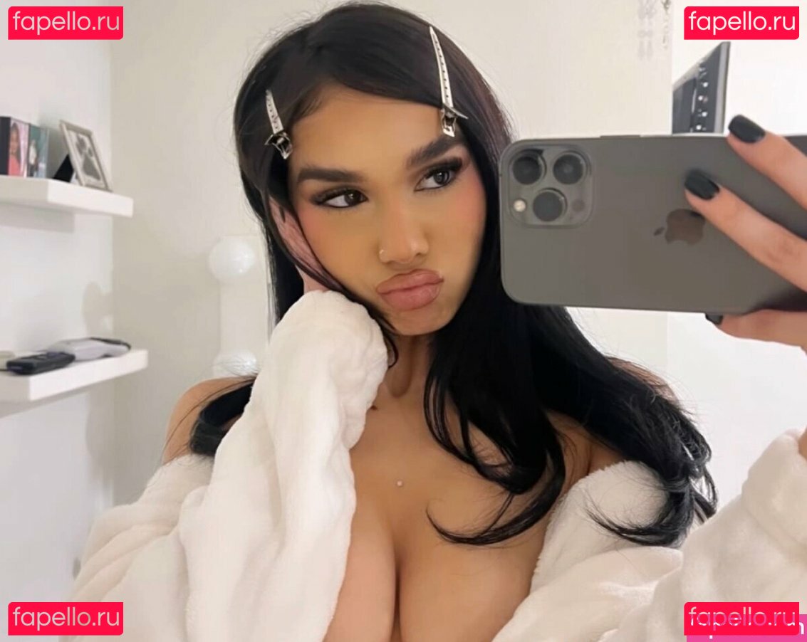 Sexyirl Nude Onlyfans Photo 14