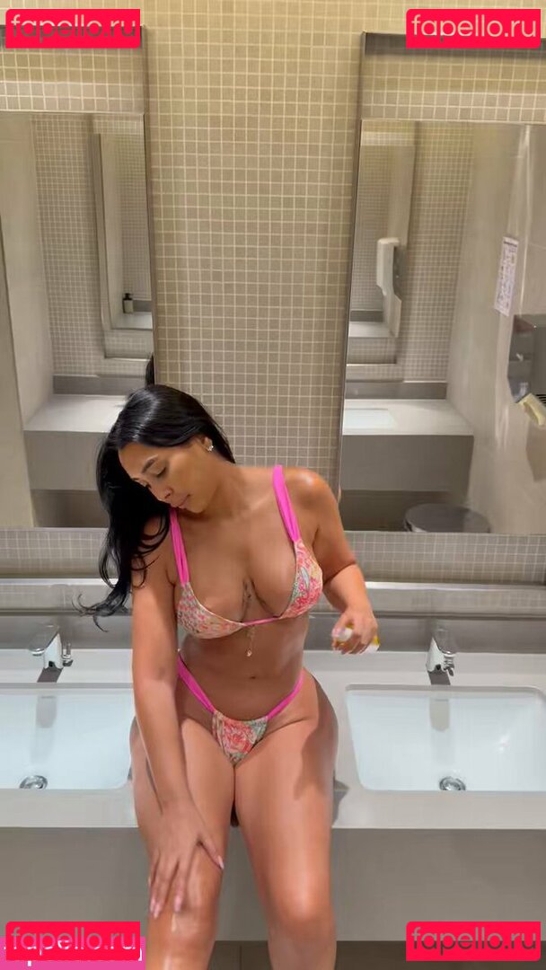 abiaallg Nude Onlyfans Photo 6
