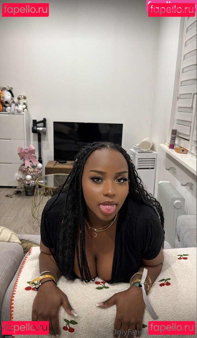 Vanybby Nude Onlyfans Photo 5