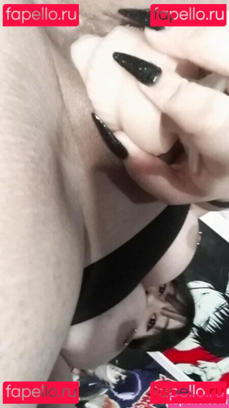 SweetYuri Nude Onlyfans Photo 31