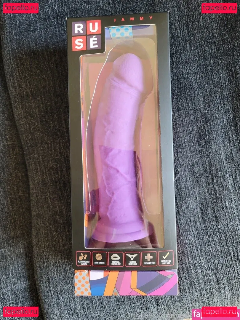 peekaboopiperfree Onlyfans Photo Gallery 