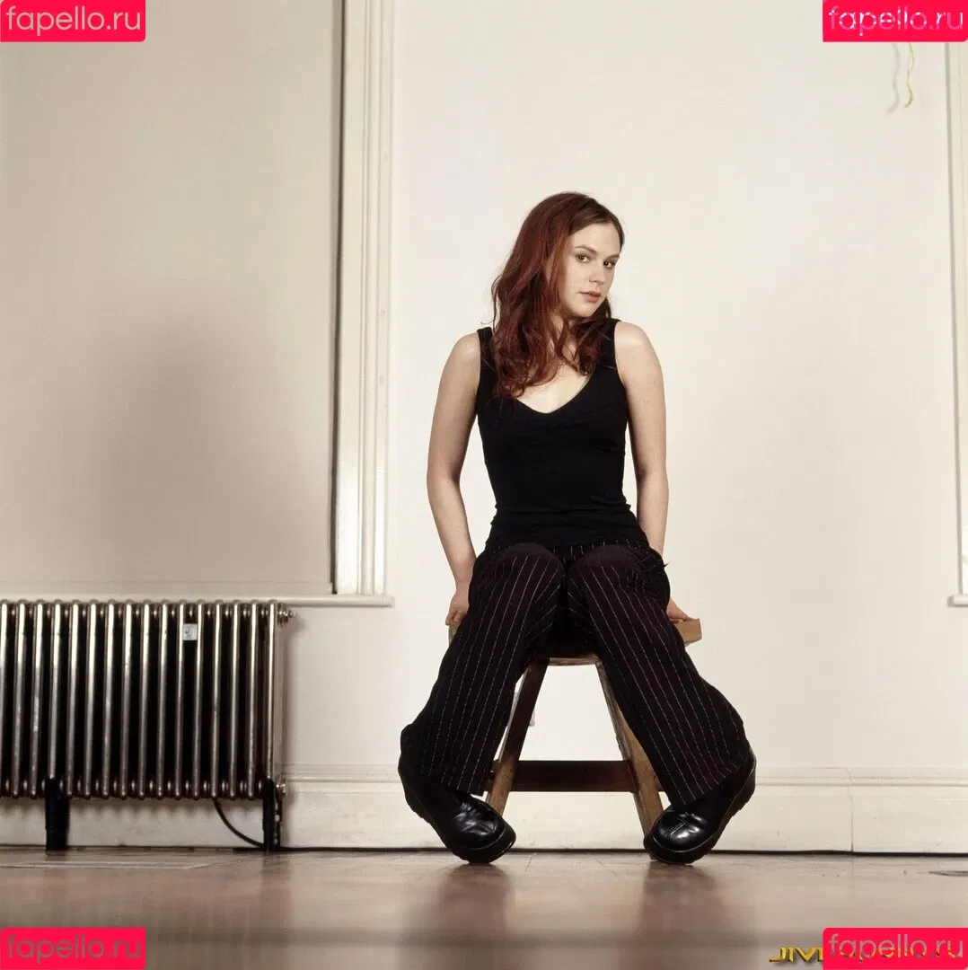 Anna Paquin Onlyfans Photo Gallery 