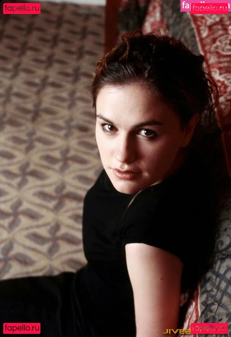 Anna Paquin Onlyfans Photo Gallery 